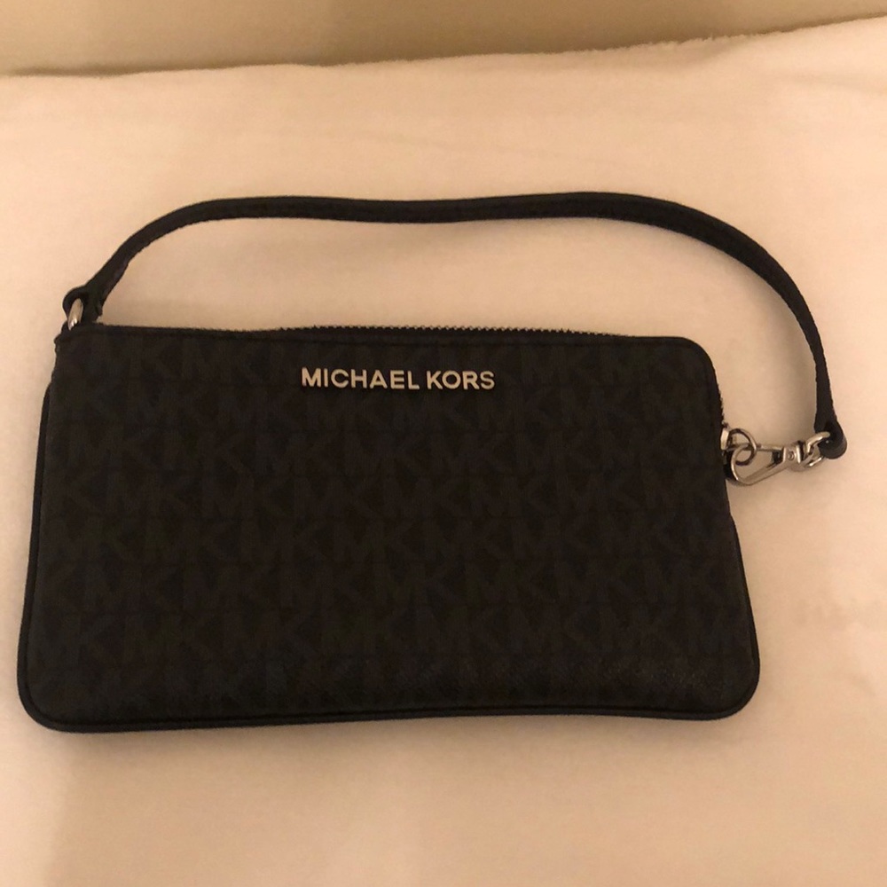 Michael Kors Wrist Wallet